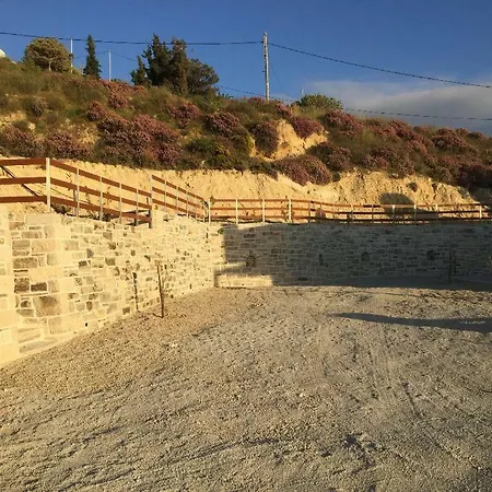 Alexandros Petrino Nyaraló Kalamáki
